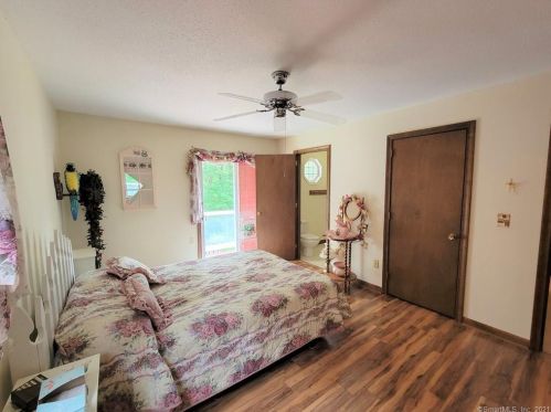 17 Overlook Dr, Plainville CT  06062-1512 exterior