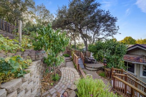 1235 Riv Blf Dr, Valley Home CA 95361-2655 exterior