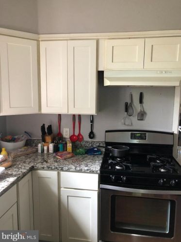 116 Monroe St, West Deptford NJ  08066-1341 exterior