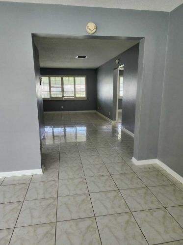 111 9th St, Boynton Beach FL  33426-4755 exterior