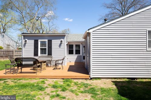 6 Indian Queen Ln, Lumberton Township NJ  08048-3024 exterior