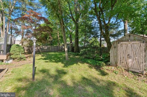 127 Bellevue Ave, Langhorne PA 19047-5264 exterior