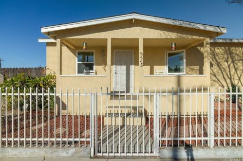 8329 Edna St, Pico Rivera, CA 90660-2276