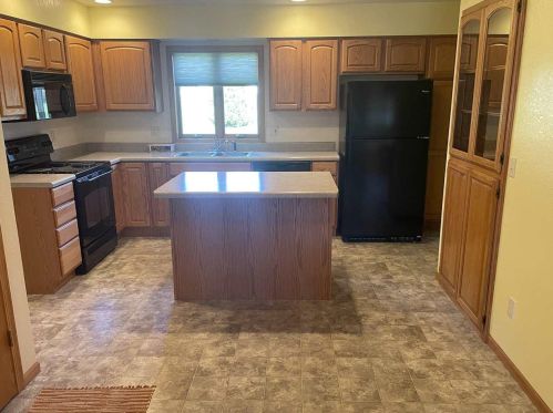 714 Donna St, Chilton, WI 53014-1588