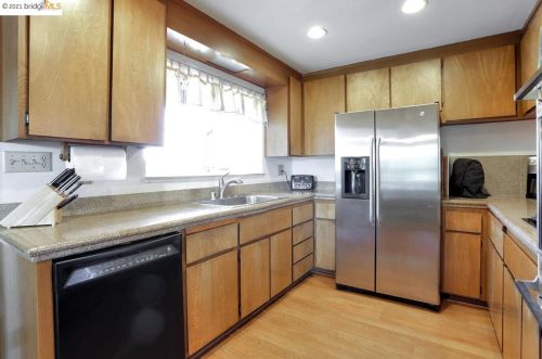 486 Quail Glen Dr, Oakley CA  94561-3942 exterior