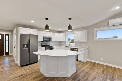 1424 Willow Ln, Prescott, WI 54021-1000