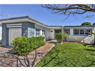 9041 Garland Ave, Miami, FL 33154-3217