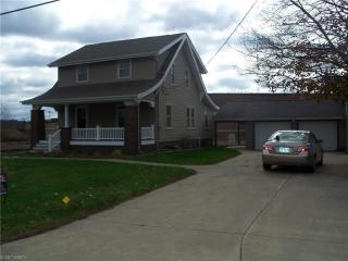 406 40th St, Canton, OH 44707-1324