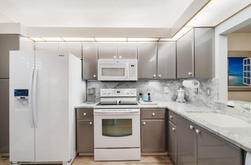 6210 Pointe Regal Cir, Delray Beach, FL 33484-2437