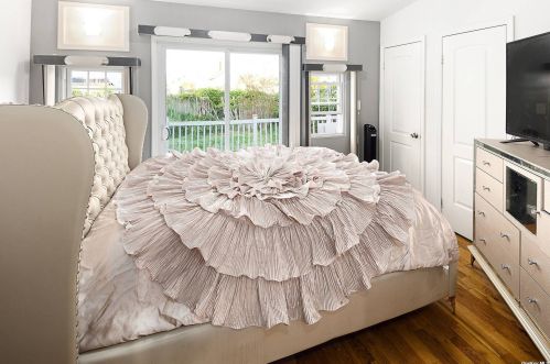 456 Beach 46th St, Far Rockaway NY  11691-1114 exterior