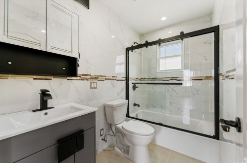 260-14 83rd Ave, Floral Park NY  11004-1604 exterior