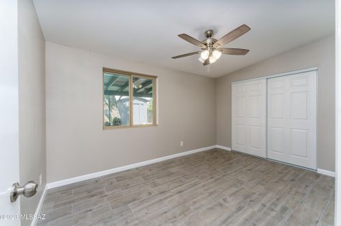 8801 Shiloh Pl, Tucson AZ  85710-2912 exterior