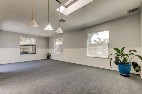 2854 Trailwood Dr, Palm Harbor FL  34684-3250 exterior