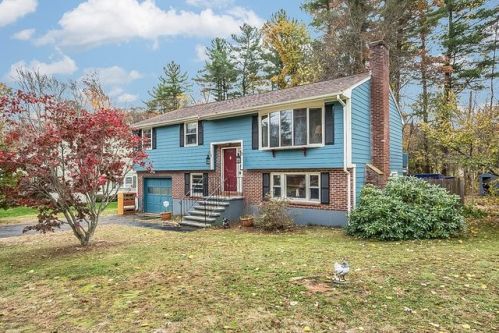 33 Wheatland St, Burlington, MA 01803-1117