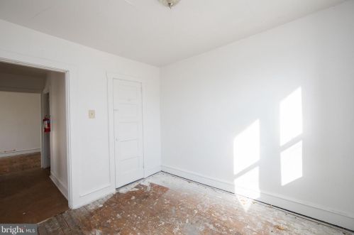 7701 Park Ave, Camden NJ  08109-3534 exterior