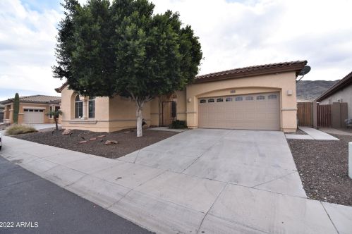 2427 Corral Rd, Phoenix, AZ 85041-9547