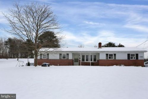 7081 Spring Rd, Shermansdale, PA 17090-8121