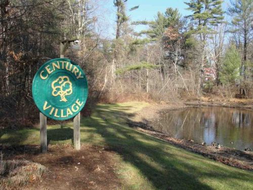252 Winding Pond Rd, Londonderry, NH 03053-3378