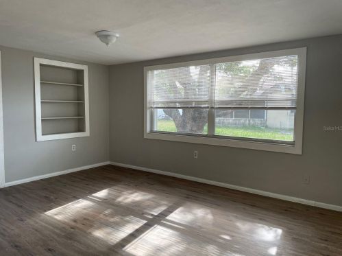 2912 Puma Dr, Tarpon Springs FL  34690-2913 exterior