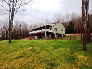 55 Boband Rd, Jeffersonville, NY 12748-6121