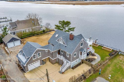 18 Shrewsbury Way, Locust, NJ 07760-2128