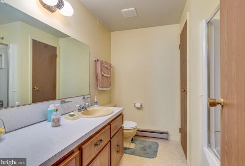 147 Euclid Ave, Charles Town WV  25414-1111 exterior