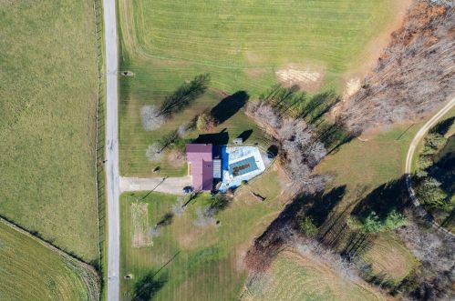 9340 Stoneburner Rd, Crooksville OH  43731-9430 exterior