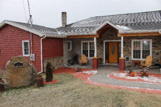 83 Thompson Rd, Keeseville, NY 12944-2608
