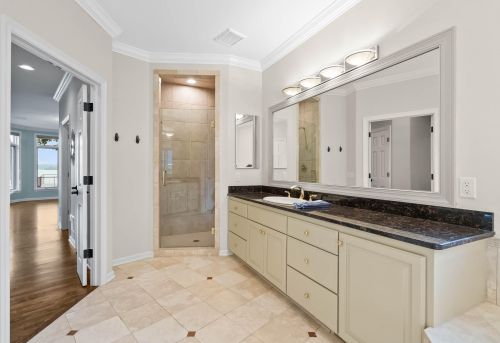 2713 Burries Rd, Chenequa WI  53029-9352 exterior