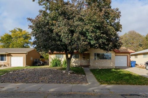 21 Loyola Ln, Pueblo, CO 81005-1922