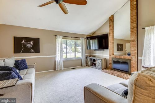 7827 Mulberry Bottom Ln, Springfield VA  22153-2314 exterior