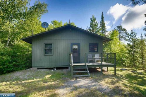 2452 Retreat Lodge Rd, Cook MN 55723-8717 exterior