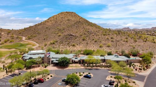 584 Twin Peaks Pkwy, San Tan Valley AZ  85143-5828 exterior