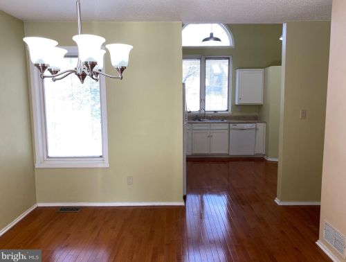 408 Sayre Dr, Princeton NJ  08540-5853 exterior