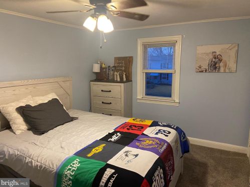 121 Hollywood Ave, Norristown PA  19403-1621 exterior