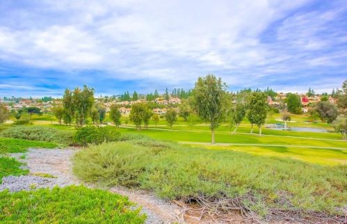 17504 Bernardo Oaks Dr, San Diego CA 92128-2109 exterior