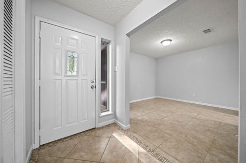 5705 Woodville Ln, Pearland, TX 77584-1104