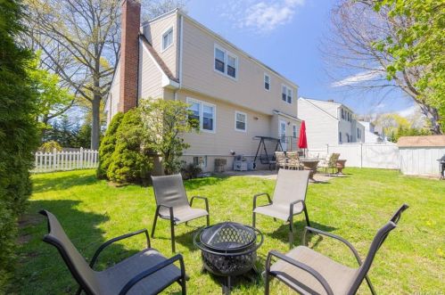 139 Hilburn Rd, Scarsdale NY  10583-6117 exterior