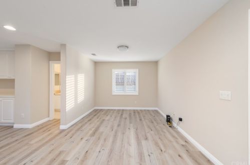 33260 Embassy Ave, Temecula CA  92592-1362 exterior