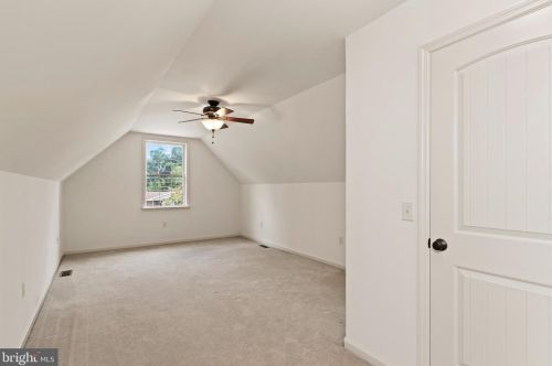 1022 Rockledge Dr, Carlisle PA  17015-9127 exterior