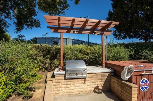 2003 Costa Del Mar Rd, Carlsbad CA  92009-6800 exterior