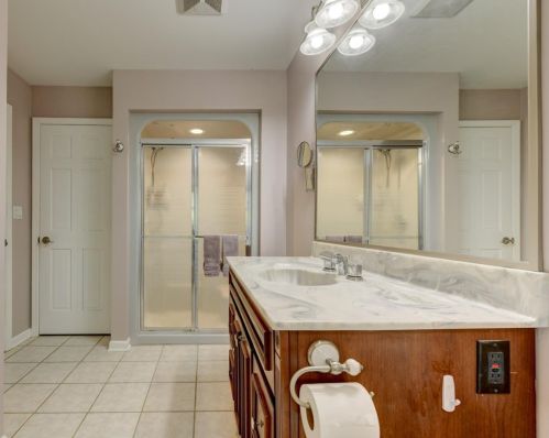 8601 Fair Oaks Ln, Dyer IN  46373-9395 exterior