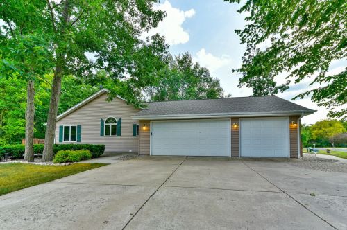 26411 Kendra Ln, Waterford WI  53185-2168 exterior