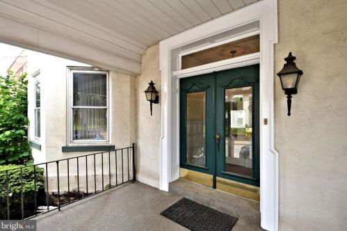 228 Main St, Souderton PA  18964-1656 exterior