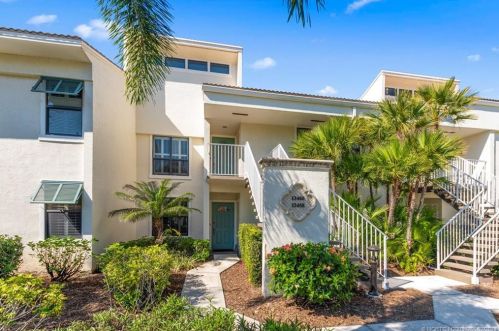 13458 Harbour Ridge Blvd, Palm City, FL 34990-4814