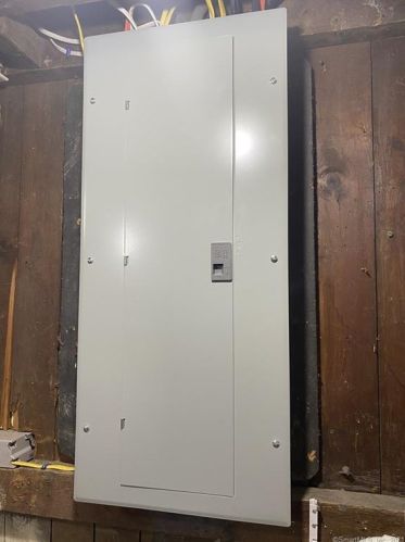 4 Bishop Ct, United States Coast Guard Ac CT  06320-5601 exterior