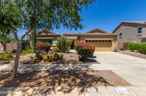 2758 Crescent Way, Gilbert, AZ 85298-5773