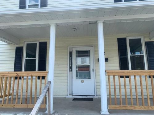 102 Cort St, West Newton, PA 15089-1408