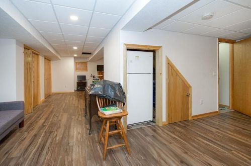 21 Lollypop Ln, Danville NH  03819-5129 exterior