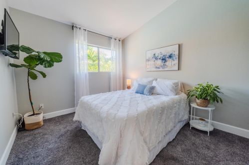 1122 Ivy St, Escondido CA  92026-3031 exterior